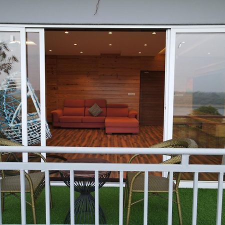 Krishna Riverside Resort Vāsad Exterior foto