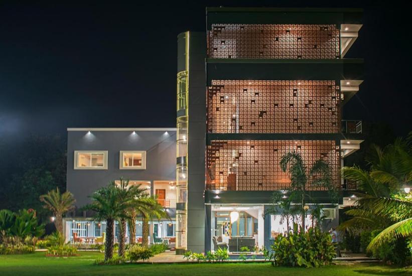 Krishna Riverside Resort Vāsad Exterior foto